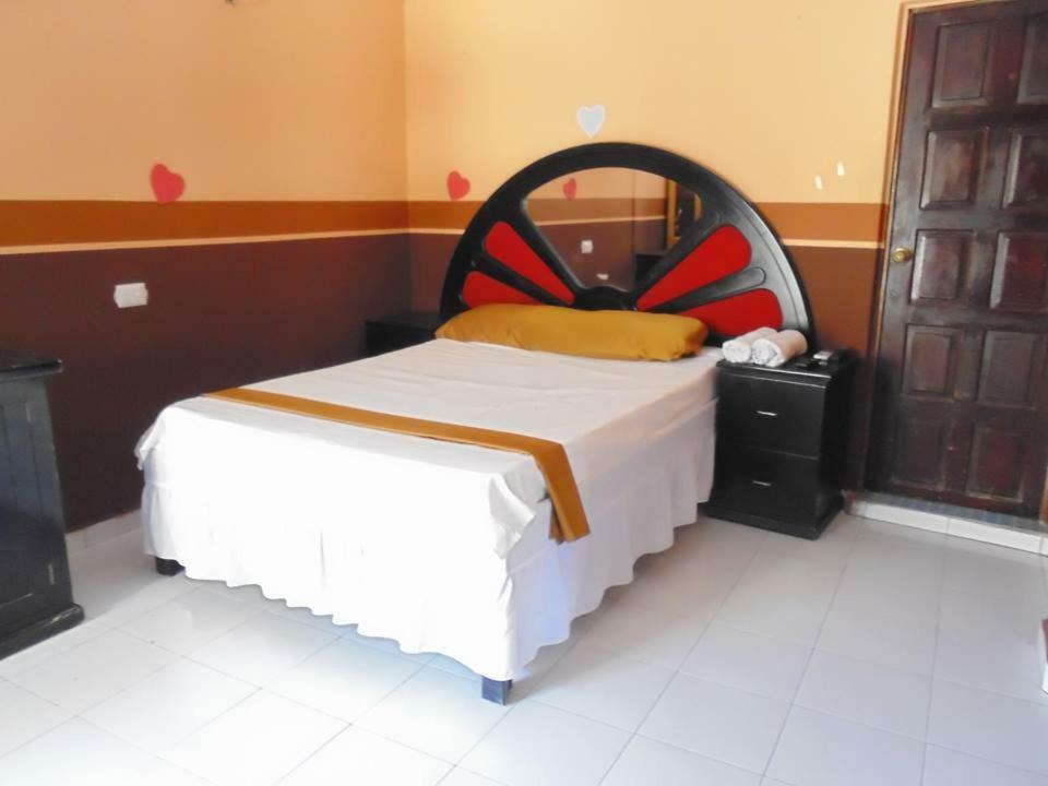 Hotel Leones Marinos 산 미구엘 외부 사진